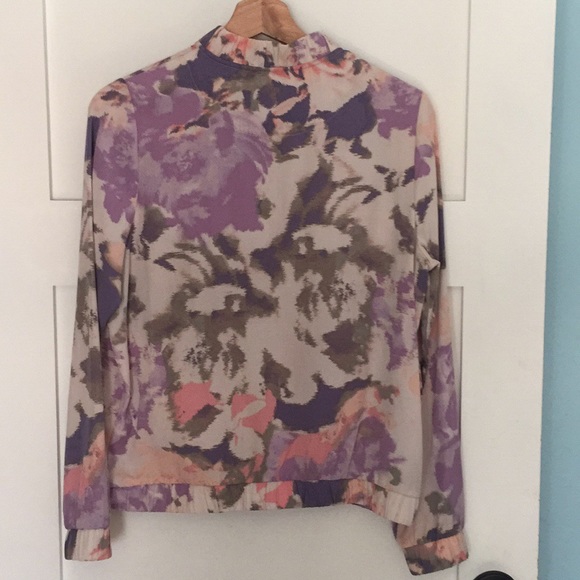 Pastel Floral Lightweight Jacket - Picture 2 of 3